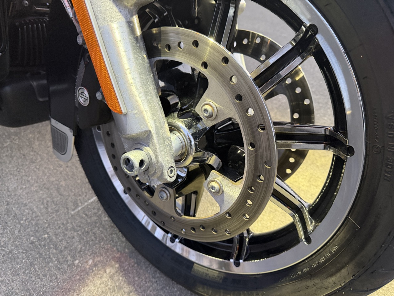 2017 Harley-Davidson FLHTK Electra Glide Ultra Limited / Street Glide